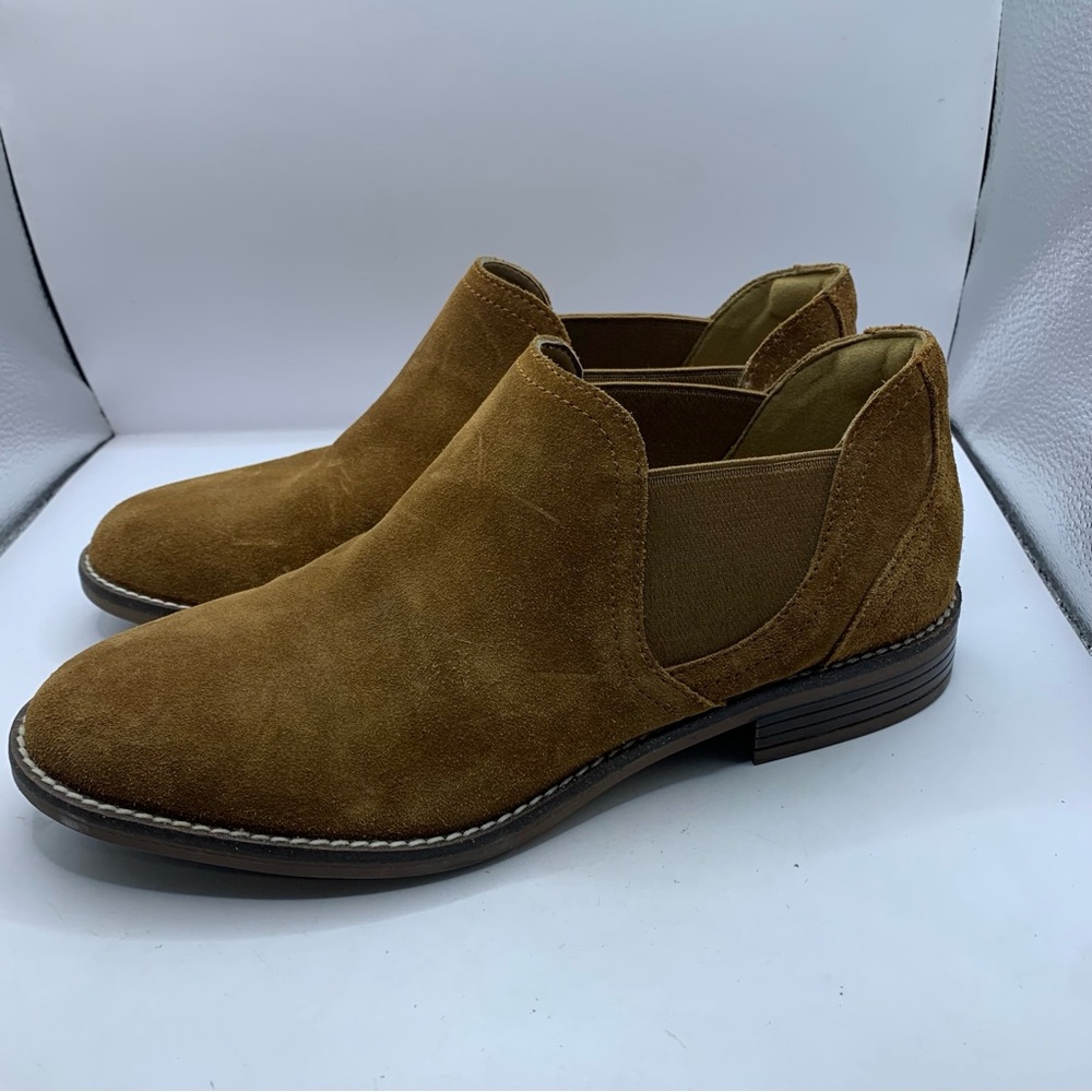 Clarks Camzin Maple Womens Chelsea Bootie Olive Suede US Size 9M